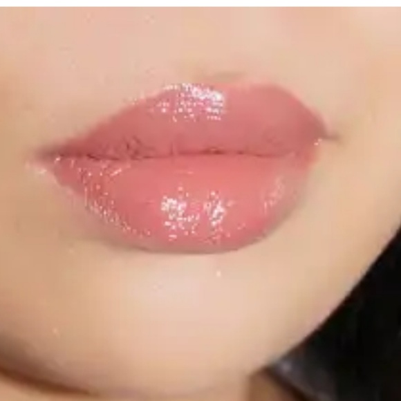 laura mercier Other - NIB LAURA MERCIER LACQUER UP ACRYLIC LIP VARNISH